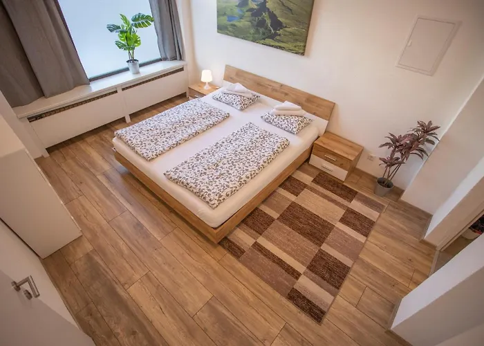 Innsbruck City Apartment + 1 Free Parking Spot