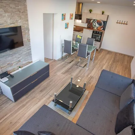 Innsbruck City Apartment + 1 Free Parking Spot Exterior foto