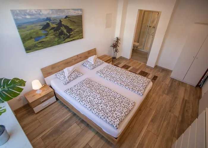 Innsbruck City Apartment + 1 Free Parking Spot